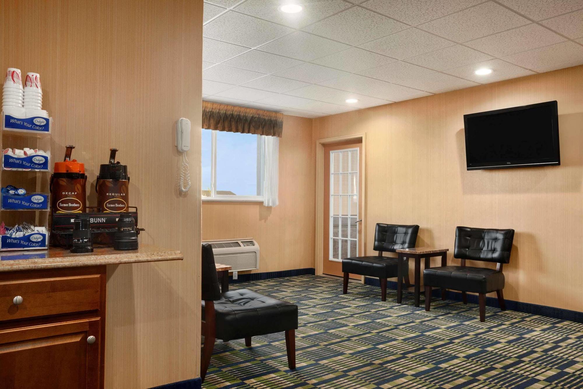 Fairbridge Inn Express Buffalo Airport Williamsville Bagian luar foto