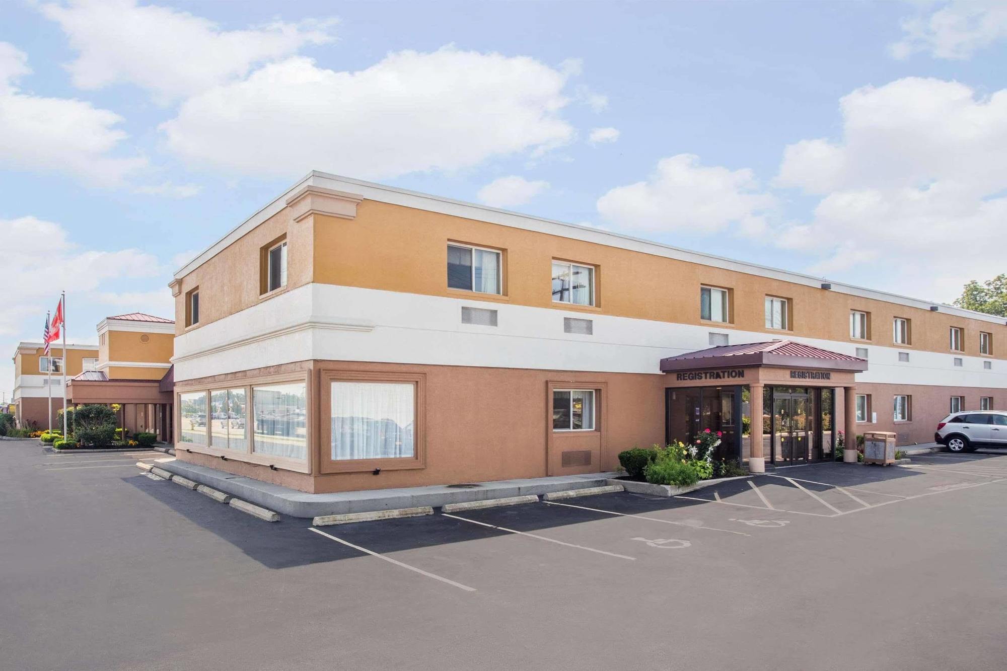Fairbridge Inn Express Buffalo Airport Williamsville Bagian luar foto